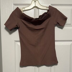 Aritzia Brown Off-Shoulder Ribbed Top